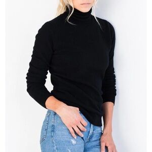 Smart Set Fine-knit Angora/Wool Blend Turtleneck Sweater